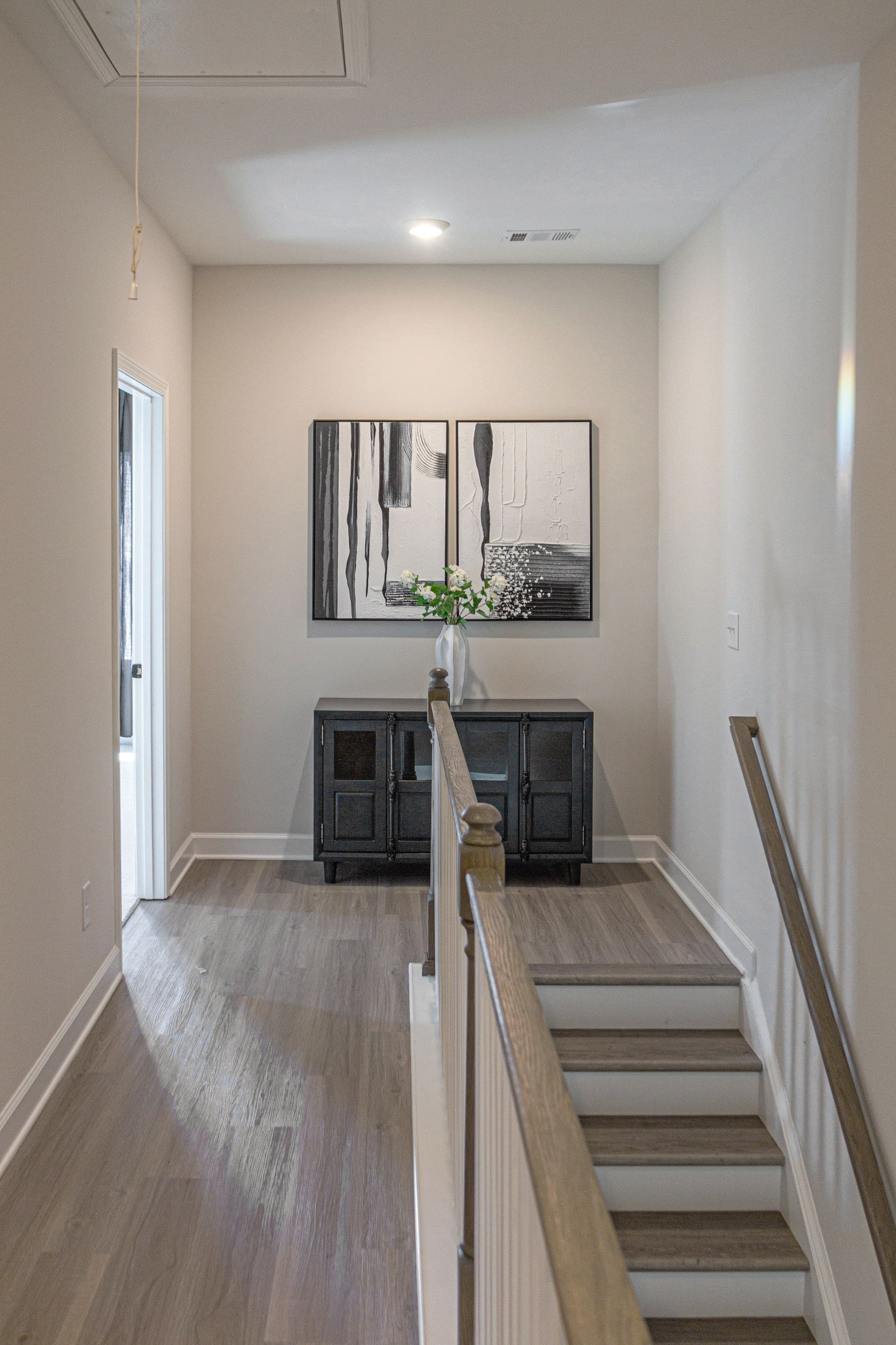 Stair & hall